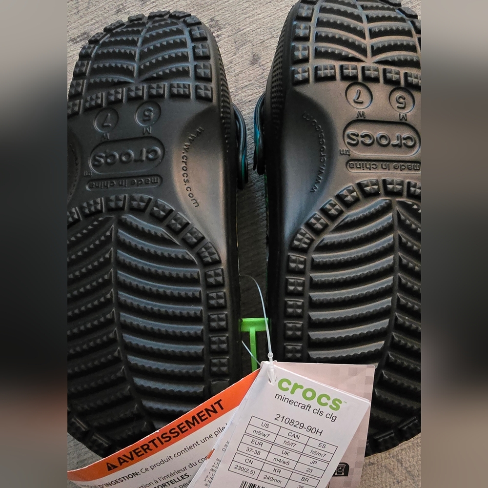 Crocs Minecraft Edition Clogs - Picture 2 of 2